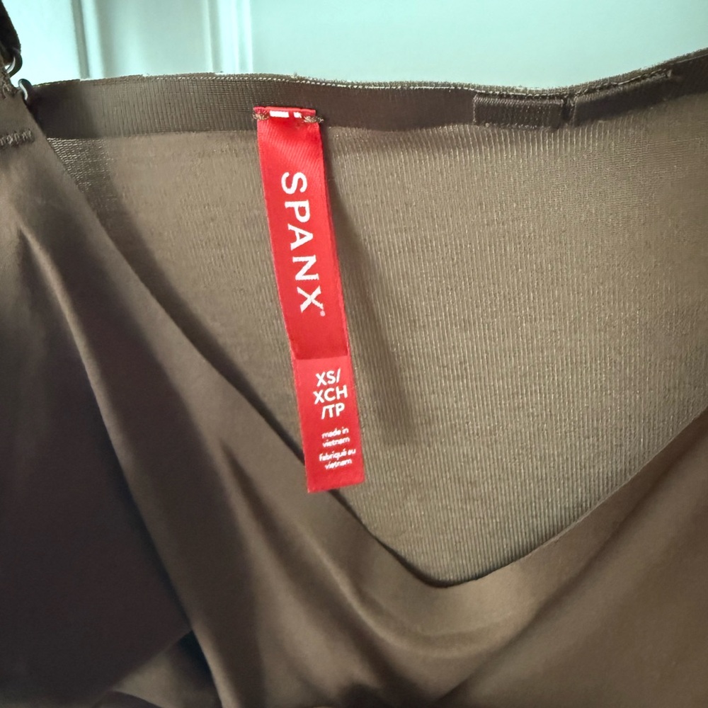 SPANXshape Invisible Cami | Chestnut Brown - Picture 6 of 6